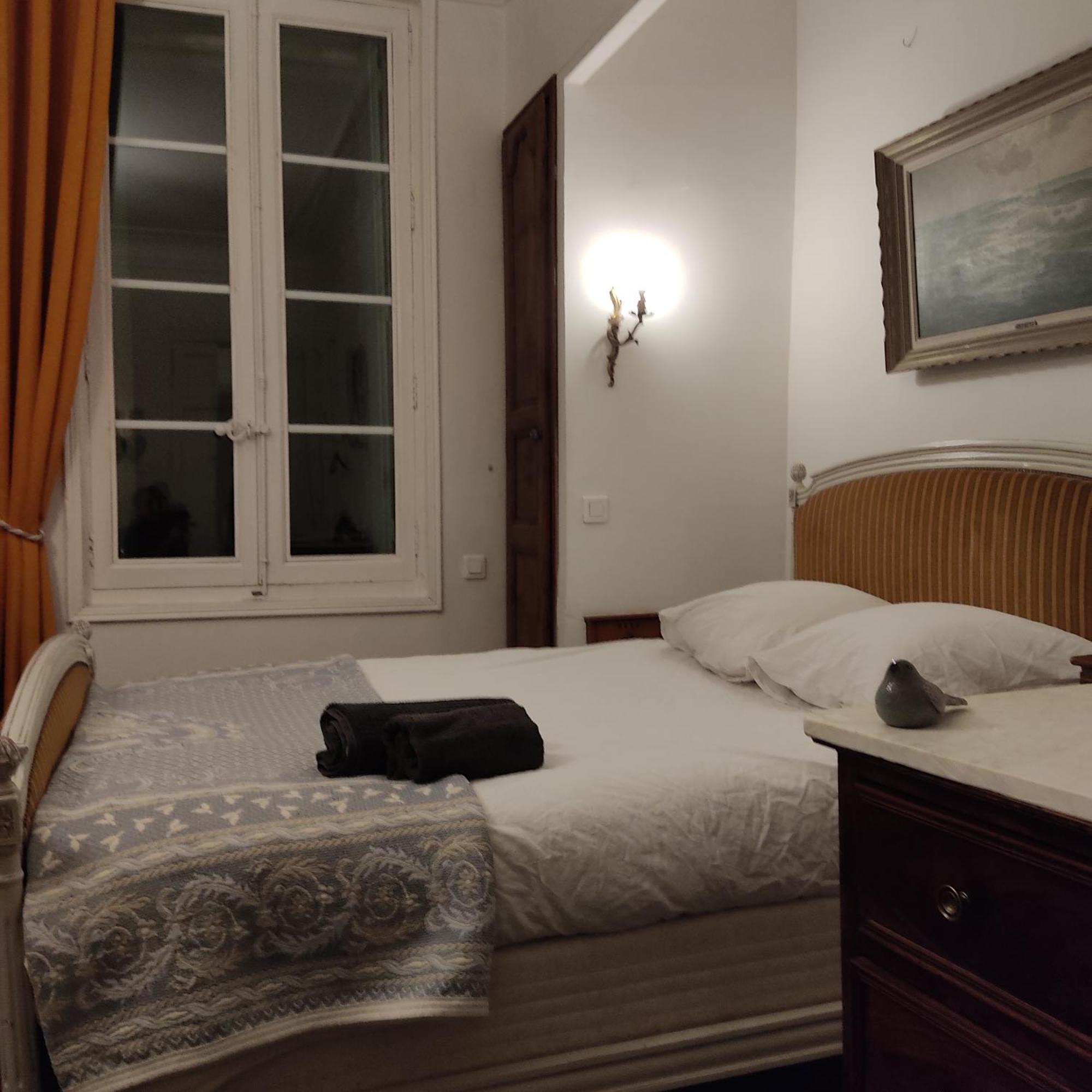 Experience Unique Dans Un Lieu Magique Hotel Vergeze Bagian luar foto